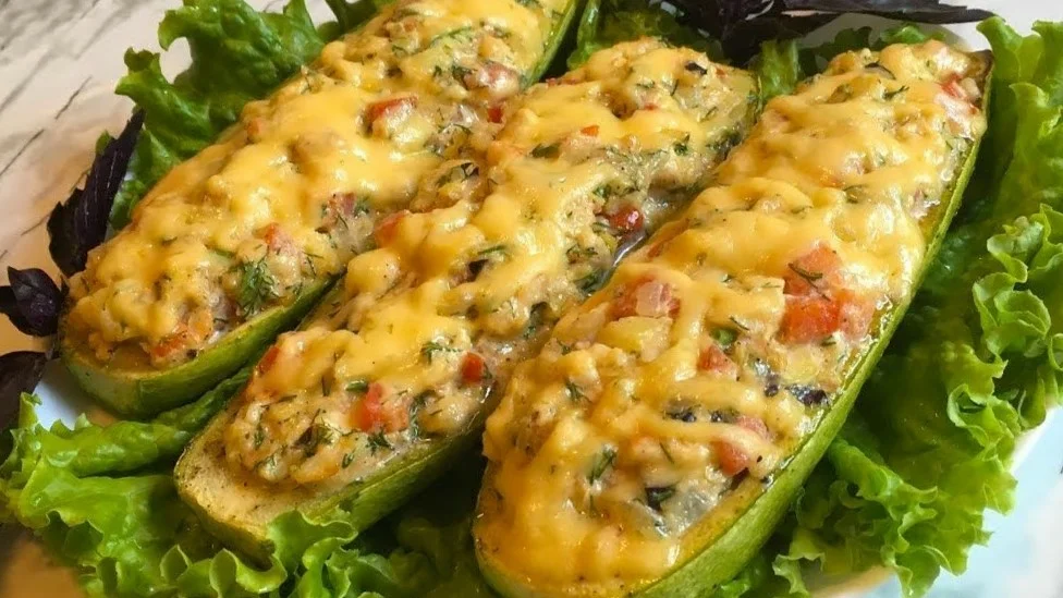кабачки фаршированные.